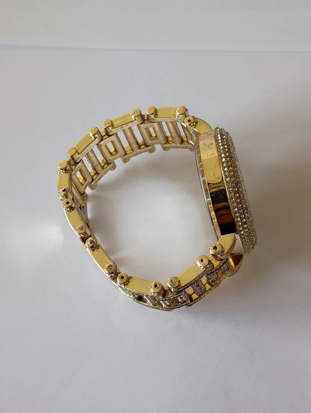 Techno Pavé Model 9109, a luxury-style, iced-out quartz watch